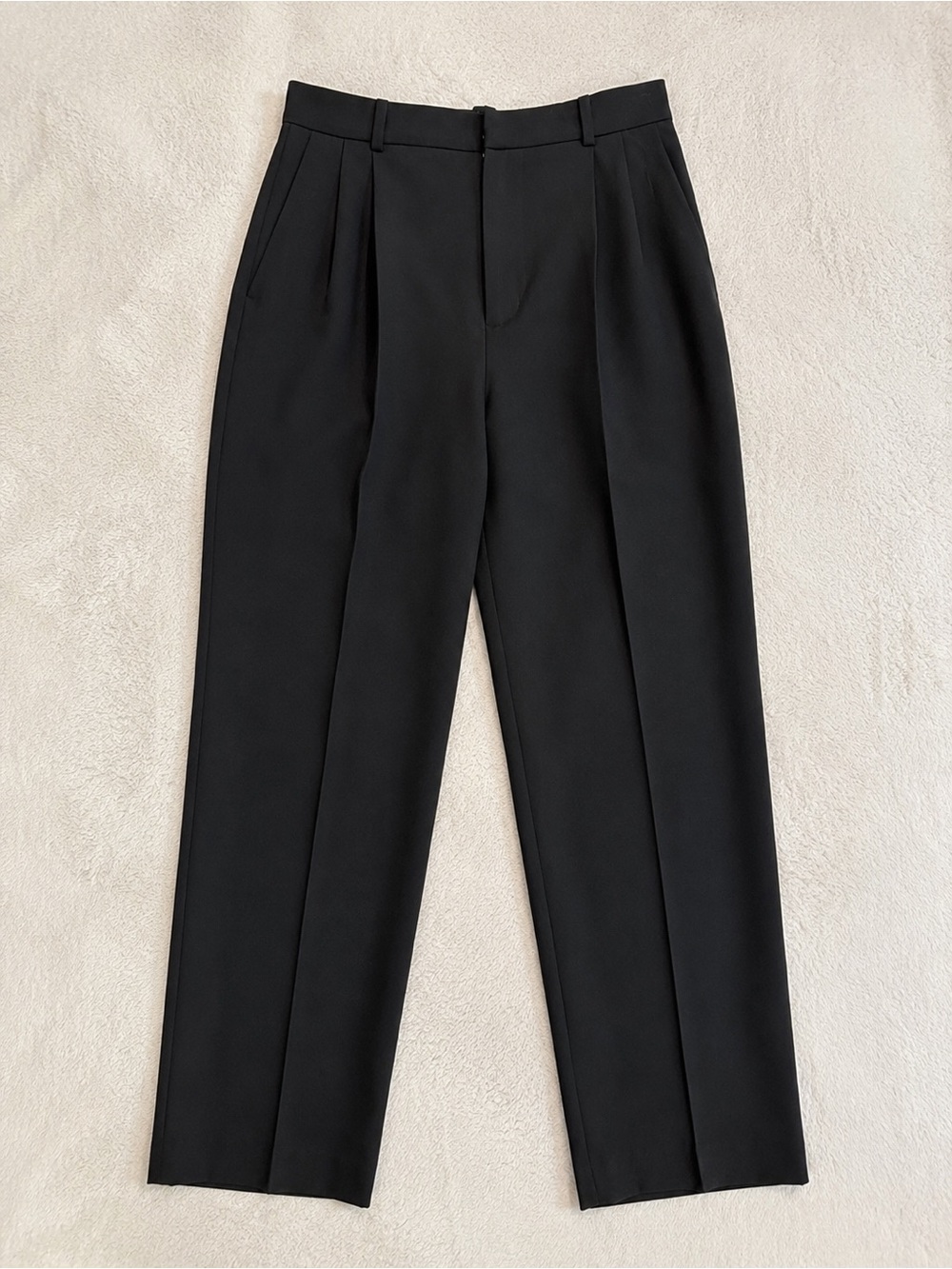 Babaton Vogue Pant Black Relaxed Mid-Rise Pleated Trouser Size 8 Aritzia